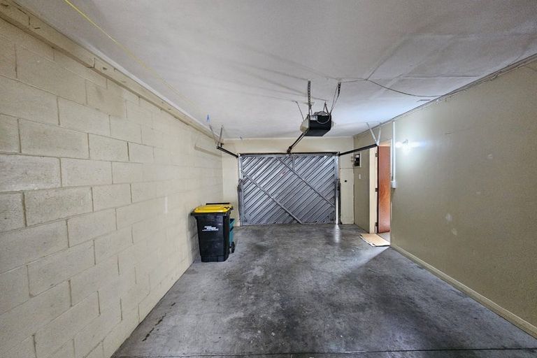 Photo of property in 5b Mclellan Street, Tawa, Wellington, 5028