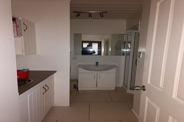 Photo of property in 16 Milford Avenue, Calton Hill, Dunedin, 9012