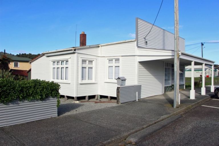 Photo of property in 14 Mcgowan Street, Runanga, 7803