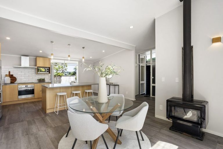 Photo of property in 4 Gladys Avenue, Glenfield, Auckland, 0629