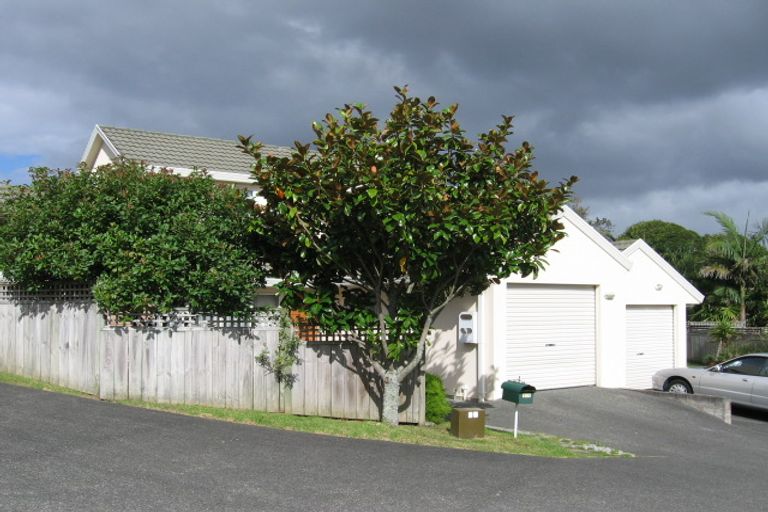 Photo of property in 13a Central Park Drive, Te Atatu South, Auckland, 0610