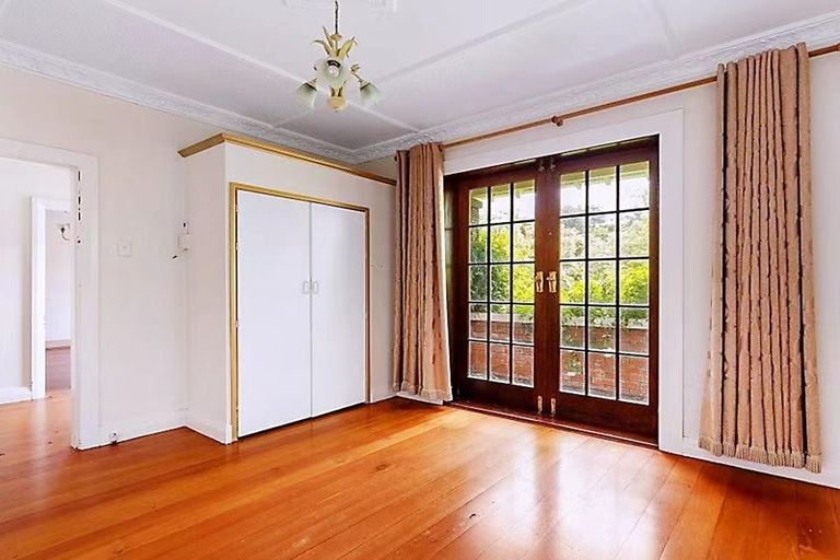 Photo of property in 343 Karori Road, Karori, Wellington, 6012