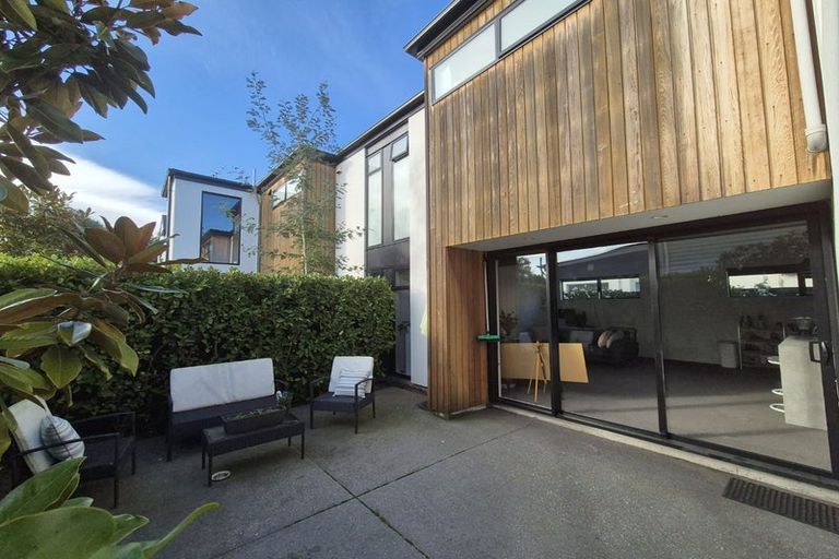 Photo of property in 2/39 Southey Street, Sydenham, Christchurch, 8023