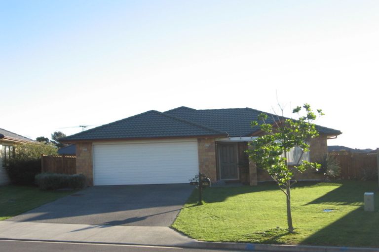 Photo of property in 3 Ashkirk Place, Wattle Downs, Auckland, 2103