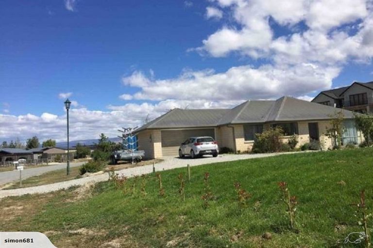 Photo of property in 17 Missy Crescent, Mount Pisa, Cromwell, 9383