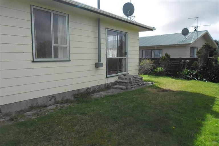 Photo of property in 11 Mossburn Grove, Kelson, Lower Hutt, 5010