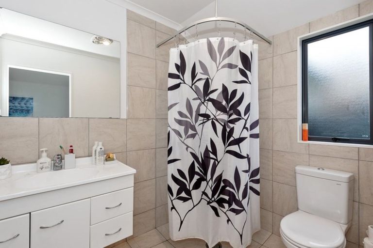 Photo of property in 14 Grasmere Court, Huntington, Hamilton, 3210