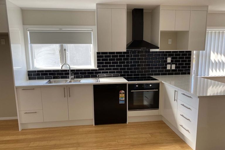 Photo of property in 43 Cheviot Street, Mangere East, Auckland, 2024