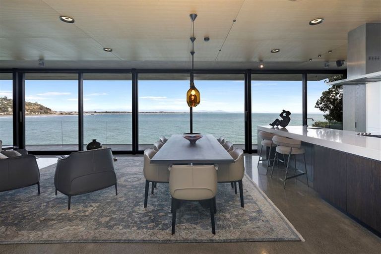 Photo of property in 1 Whitewash Head Road, Scarborough, Christchurch, 8081