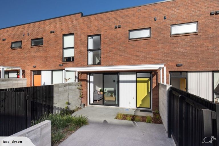 Photo of property in 14 Uku Lane, Hobsonville, Auckland, 0616