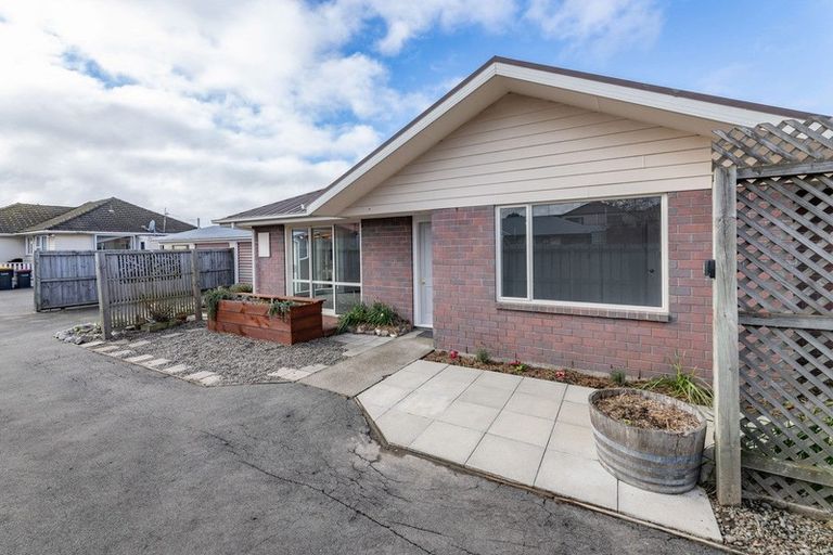 Photo of property in 21a Belfast Road, Belfast, Christchurch, 8051