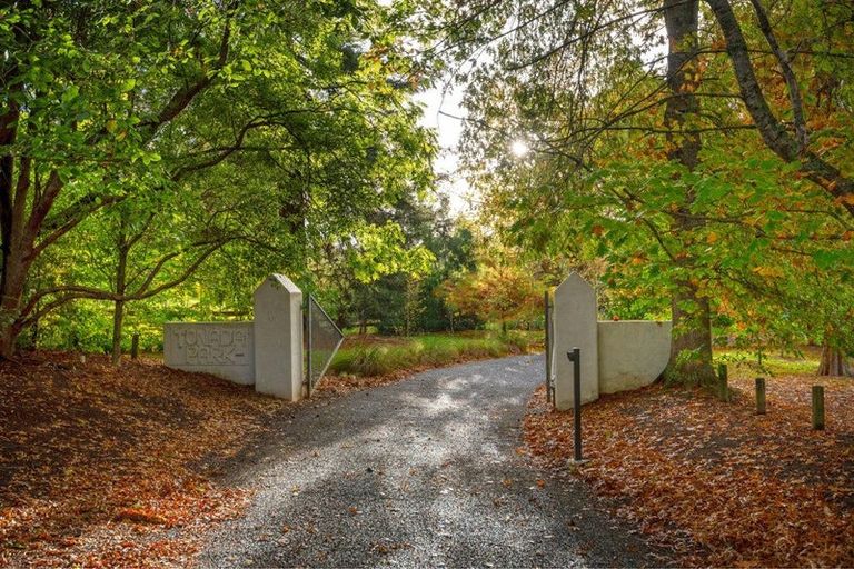 Photo of property in 37 Island View Road, Karaka, Papakura, 2580