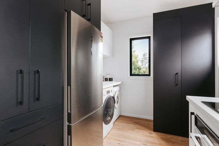 Photo of property in 68d Millers Road, Brookfield, Tauranga, 3110