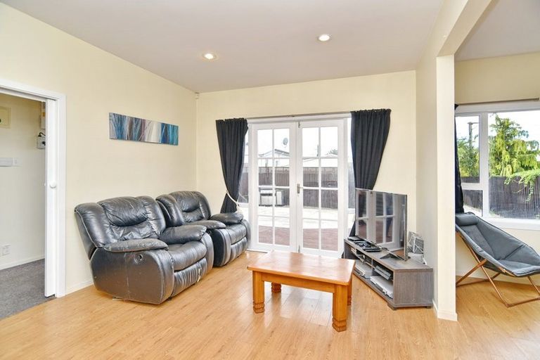 Photo of property in 12 Wildberry Street, Woolston, Christchurch, 8023