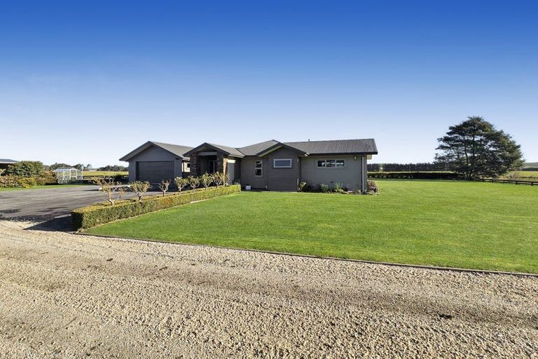Photo of property in 305 Parsons Road, Weston, Oamaru, 9491