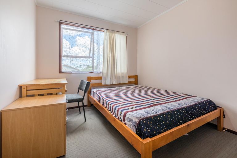 Photo of property in 5/26 Islington Avenue, New Lynn, Auckland, 0600