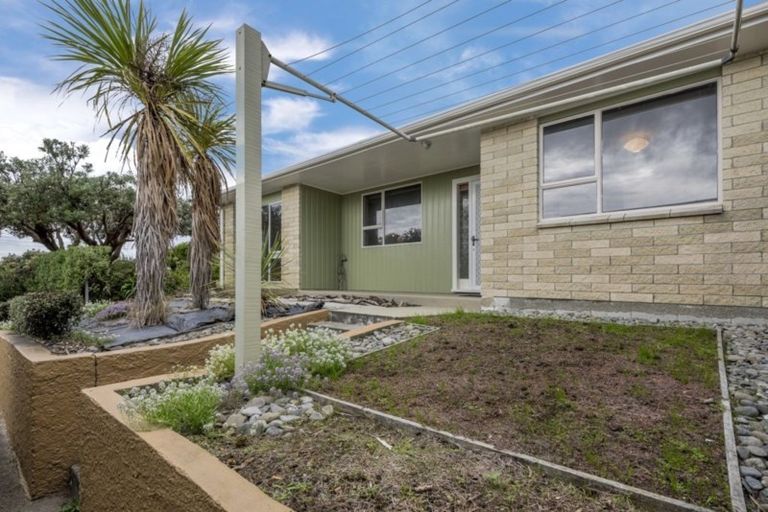 Photo of property in 41 Manuka Street, Otaki Beach, Otaki, 5512
