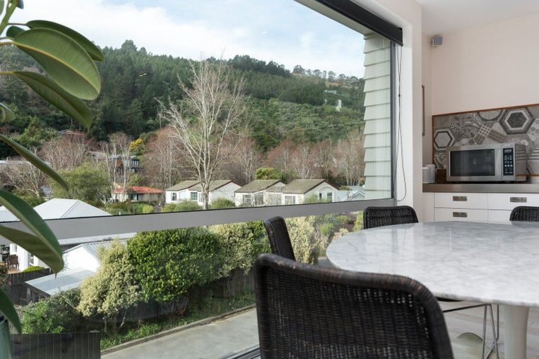 Photo of property in 72 Bowenvale Avenue, Cashmere, Christchurch, 8022