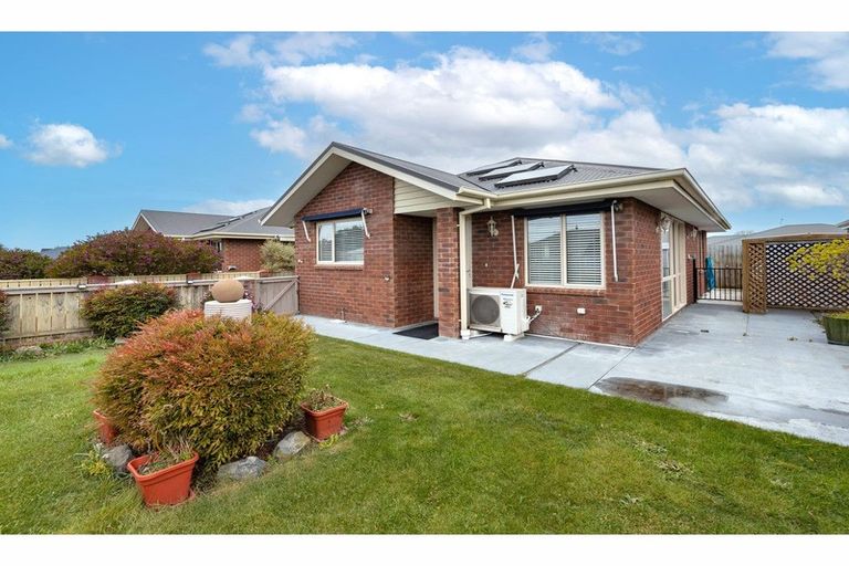 Photo of property in 29 Saltaire Street, North New Brighton, Christchurch, 8083
