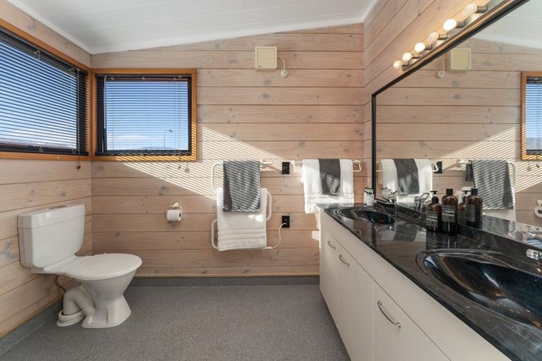 Photo of property in 23 Barrett Drive, Waikanae Beach, Waikanae, 5036