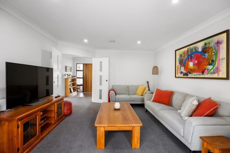 Photo of property in 14 Derbyshire Place, Dinsdale, Hamilton, 3204