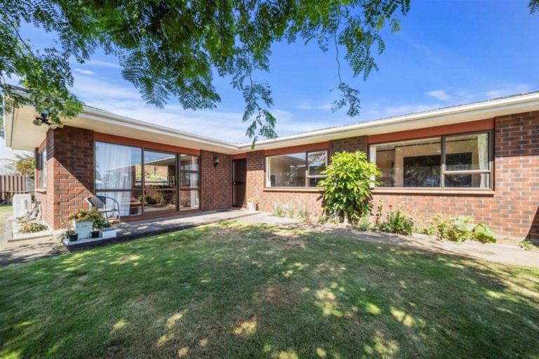 Photo of property in 162 Heta Road, Highlands Park, New Plymouth, 4312