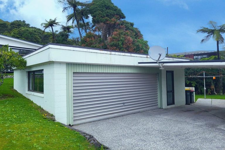 Photo of property in 129 Main South Road, Karoro, Greymouth, 7805