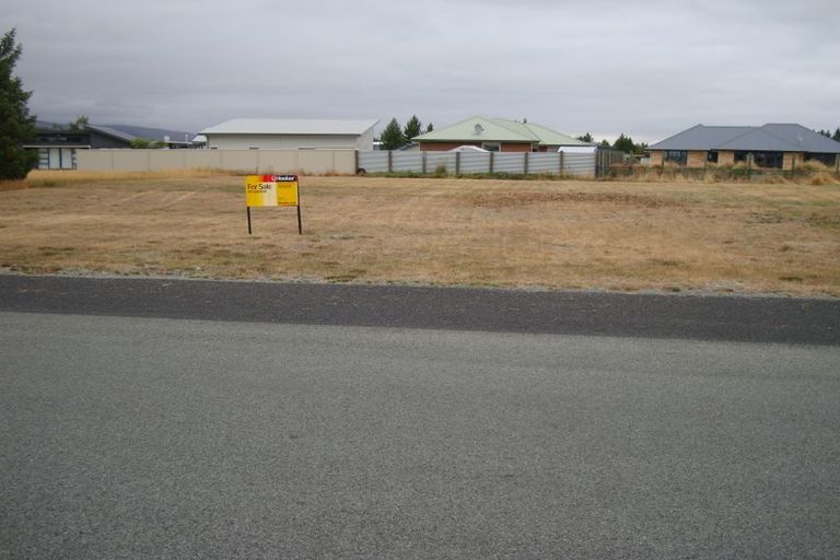 Photo of property in 3 Irishman Drive, Twizel, 7901