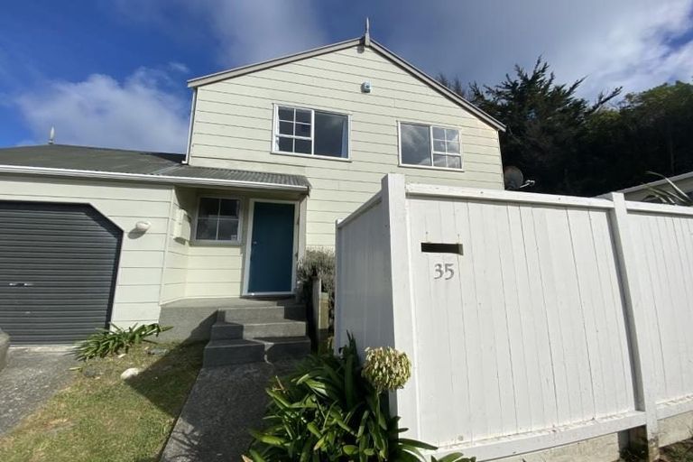 Photo of property in 35 Old Coach Road, Johnsonville, Wellington, 6037