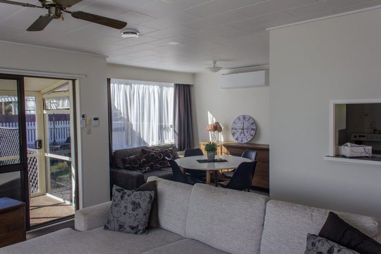 Photo of property in 1301 Caroline Road, Mayfair, Hastings, 4122