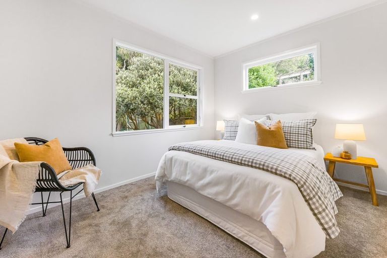 Photo of property in 35 Mcdowell Crescent, Hillcrest, Auckland, 0627