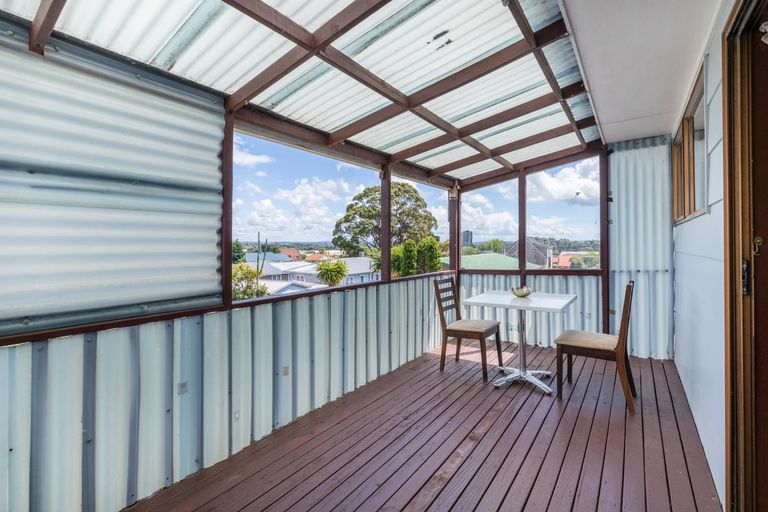 Photo of property in 5/26 Islington Avenue, New Lynn, Auckland, 0600