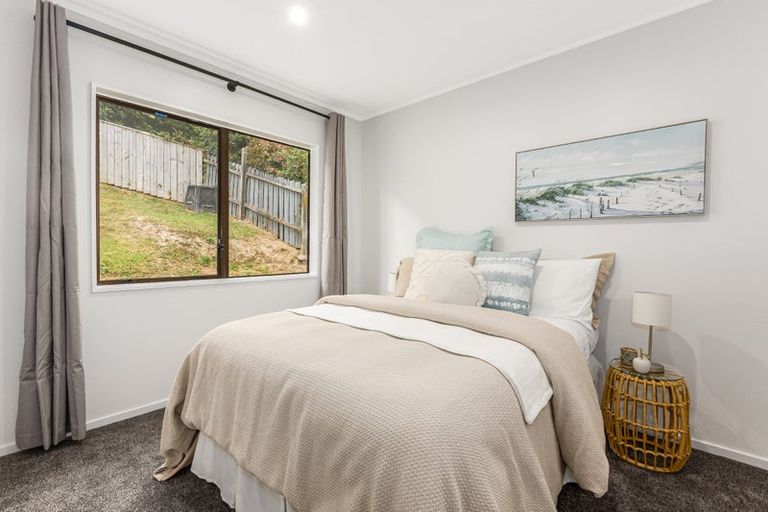 Photo of property in 72 Omapere Street, Whitby, Porirua, 5024