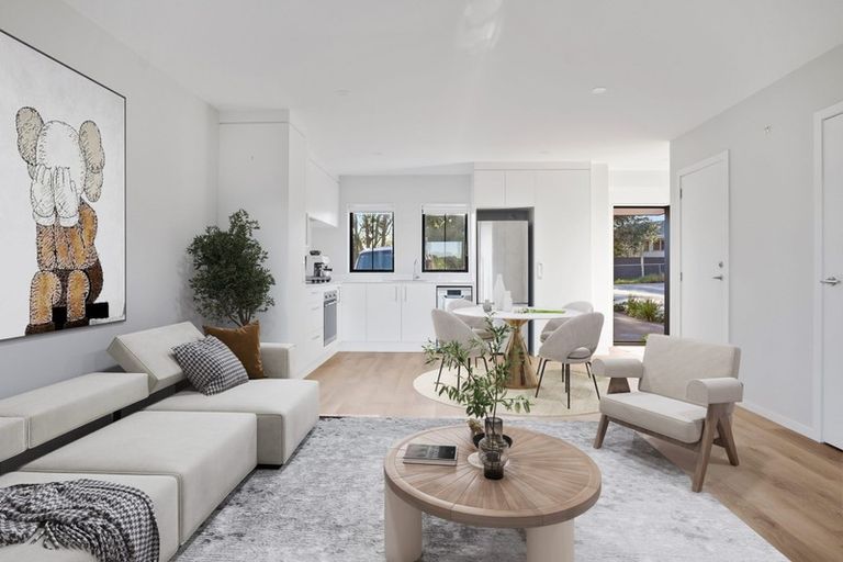 Photo of property in 10/15 Sunhill Road, Sunnyvale, Auckland, 0612