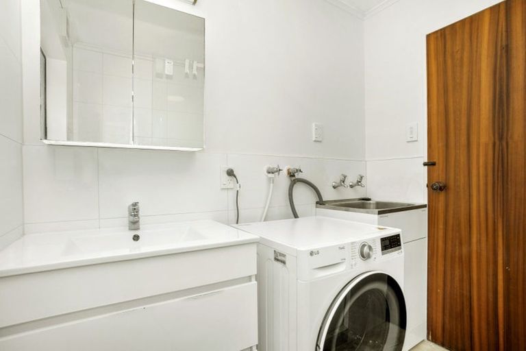 Photo of property in 208 Evans Bay Parade, Hataitai, Wellington, 6021