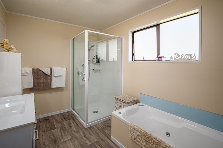 Photo of property in 77 Hazlett Street, Clyde, 9330