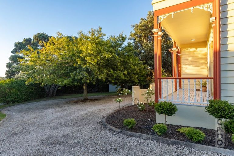 Photo of property in 14 Nelson Street, Helensville, 0800