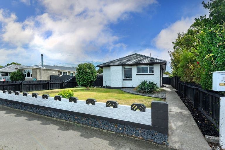 Photo of property in 1/9 Jarrow Place, Halswell, Christchurch, 8025