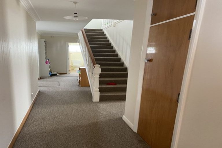 Photo of property in 10 Parkland Crescent, Terrace End, Palmerston North, 4410