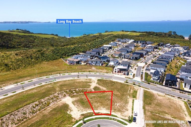 Photo of property in 22 Waitai Close, Long Bay, 0630