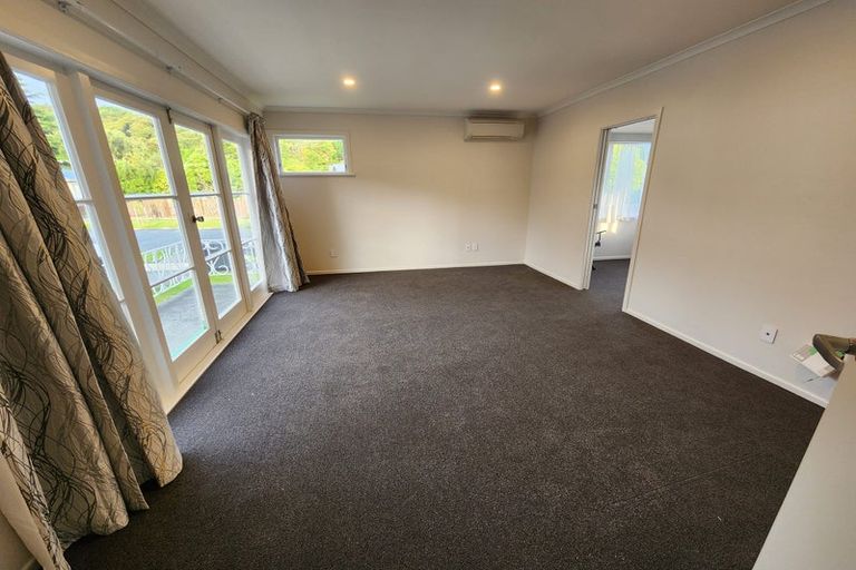 Photo of property in 35 Meremere Street, Wainuiomata, Lower Hutt, 5014