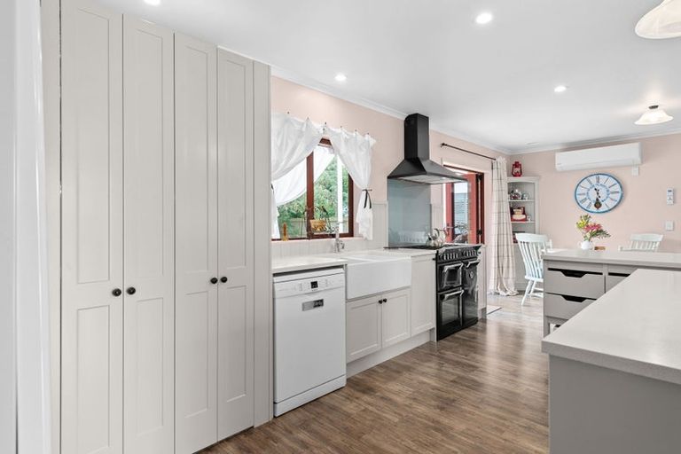 Photo of property in 50 Tuirangi Street, Flagstaff, Hamilton, 3210