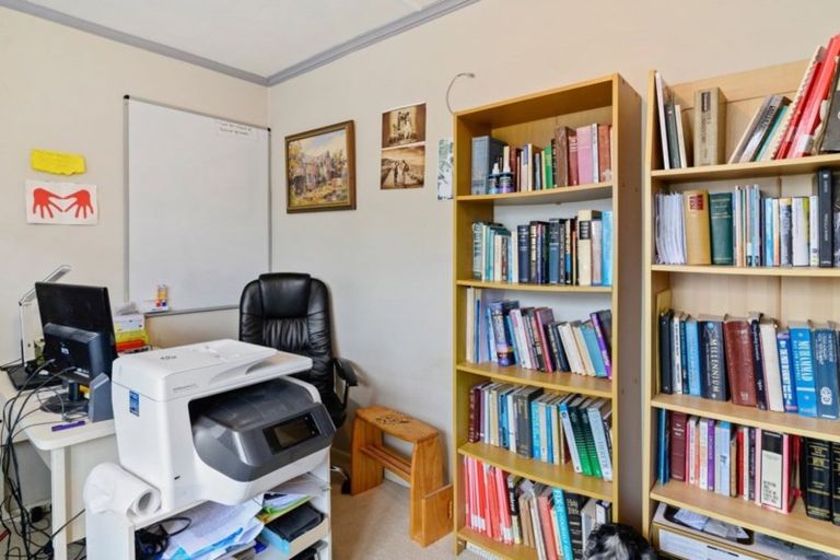 Photo of property in 4 Roosevelt Road, Western Heights, Rotorua, 3015