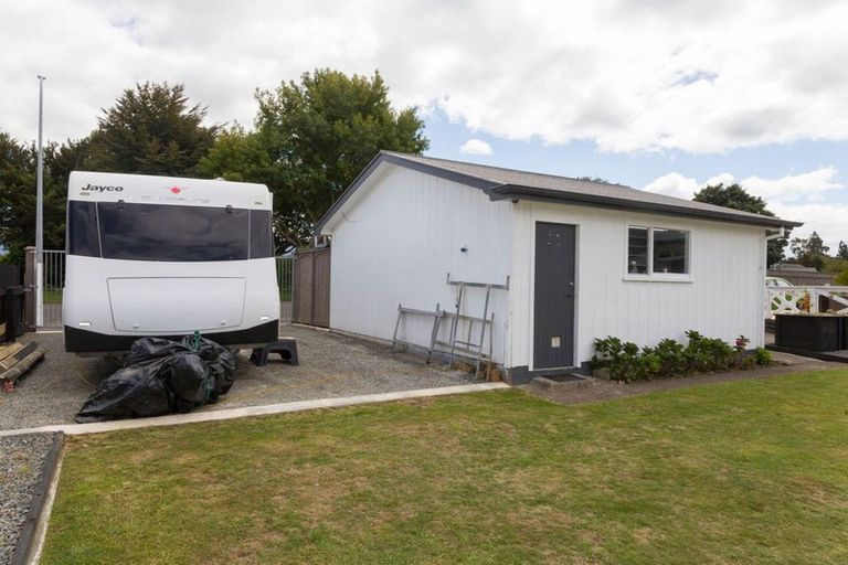 Photo of property in 10 Ranfurly Street, Dannevirke, 4930