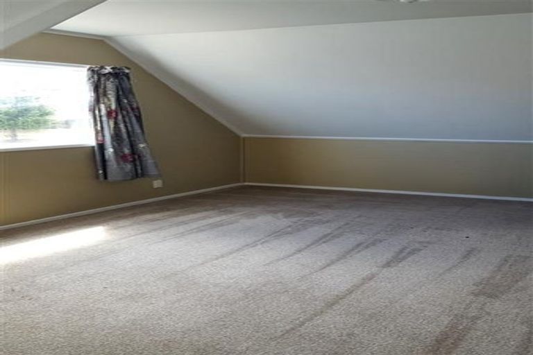 Photo of property in 2/24 Solveig Place, Randwick Park, Auckland, 2105