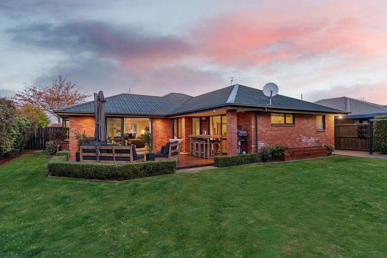 Photo of property in 12 Talbot Road, Northwood, Christchurch, 8051