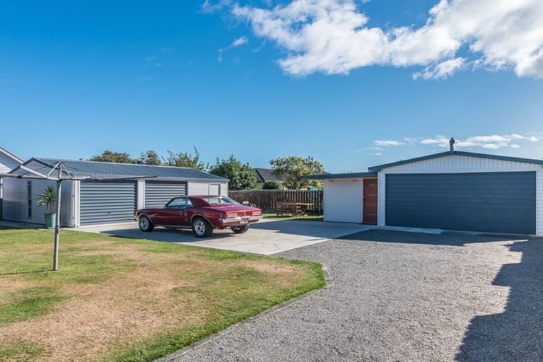 Photo of property in 39 Belvedere Avenue, Waikanae, 5036