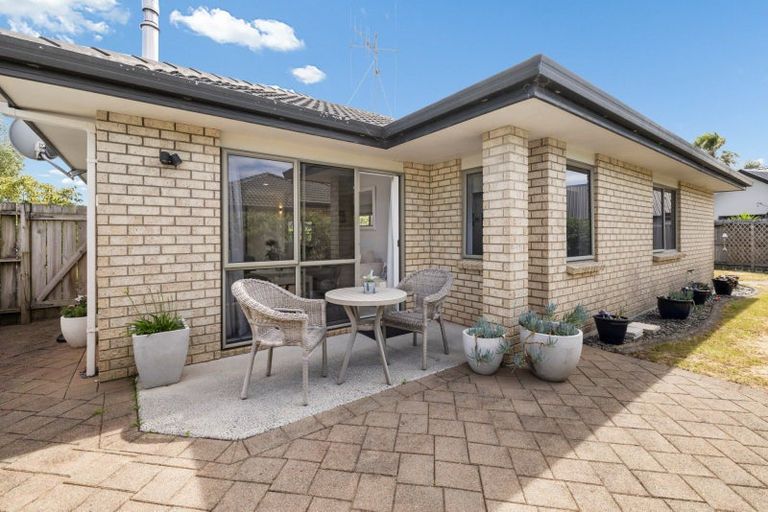 Photo of property in 25 Corinth Grove, Papamoa Beach, Papamoa, 3118