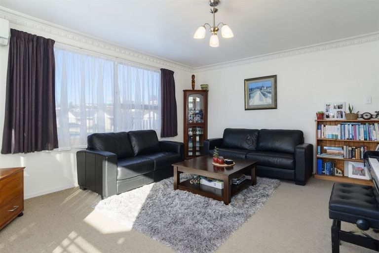 Photo of property in 17a Tupaea Place, Otumoetai, Tauranga, 3110