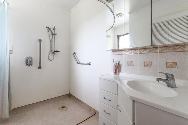 Photo of property in 16 Gwendoline Street, Glenholme, Rotorua, 3010